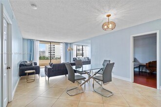 600 Three Islands Boulevard, Unit 519B in Hallandale Beach, FL - Building Photo - Building Photo