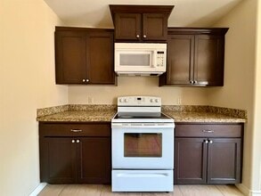 408 Shiloh Dr in Laredo, TX - Building Photo - Building Photo