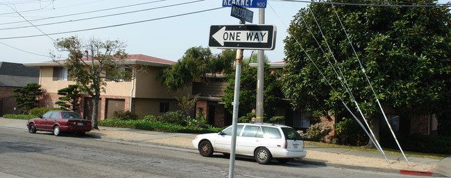 The Carriage House in El Cerrito, CA - Building Photo - Building Photo