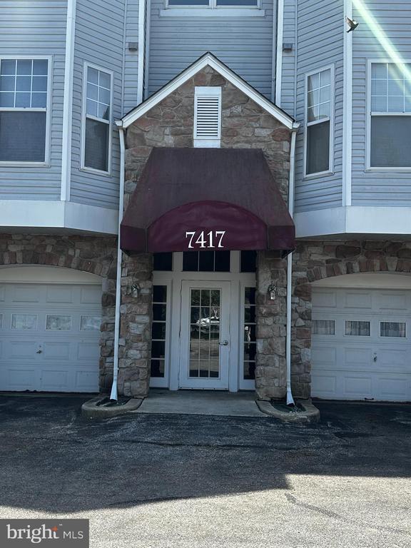 property at 7417 Hindon Cir