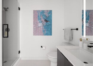 285 NW 32nd St, Unit A12 in Miami, FL - Building Photo - Building Photo