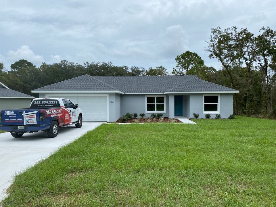 15945 SW 57th Terrace Rd in Ocala, FL - Building Photo