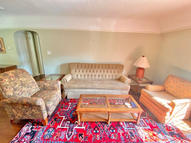 3574 Lynnfield Rd in Shaker Heights, OH - Building Photo - Building Photo