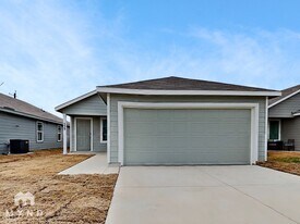 539 River Run Wy in San Antonio, TX - Building Photo