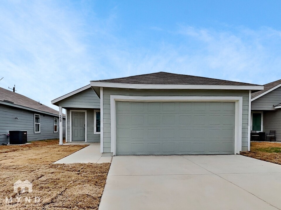 539 River Run Wy in San Antonio, TX - Building Photo