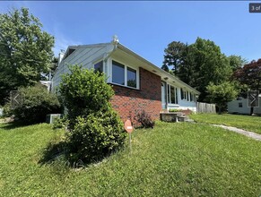 10 Harmon Rd in Owings Mills, MD - Building Photo - Building Photo
