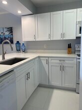 14 Royal Palm Way in Boca Raton, FL - Building Photo - Building Photo