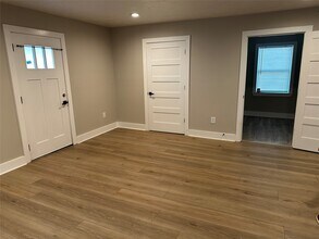 4504 Kingsbury St in Houston, TX - Building Photo - Building Photo
