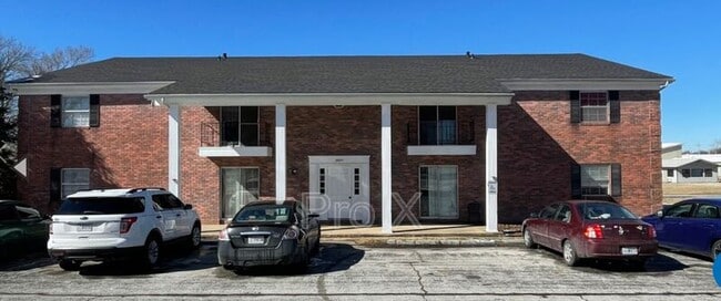 property at 2037 S River St