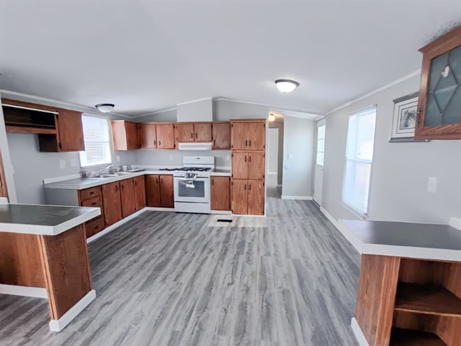 77 Deerwood Park in Centralia, IL - Foto de edificio - Building Photo