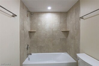 5311 Summerlin Rd in Ft. Myers, FL - Building Photo - Building Photo