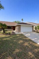 2401 S Jackson Rd in Pharr, TX - Building Photo