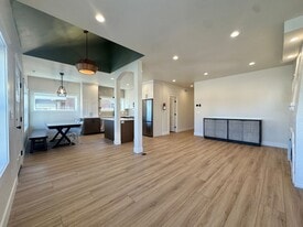 156 E 2nd S in Rexburg, ID - Building Photo