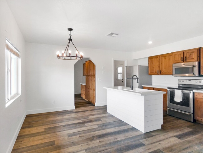 2834 E Coralbell Ave in Mesa, AZ - Building Photo - Building Photo