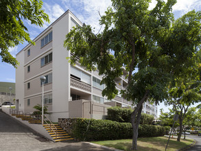 Aleo Hale Condominiums in Honolulu, HI - Building Photo - Building Photo