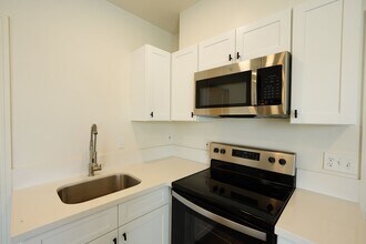 241 E Etiwanda Ave in Rialto, CA - Building Photo - Building Photo