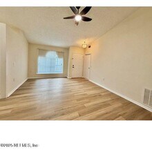 7282 Lawn Tennis Ln in Jacksonville, FL - Building Photo - Building Photo