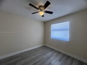 6560 W 27th Ct in Hialeah, FL - Building Photo - Building Photo