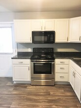 510 Sherwood Ct in Cary, NC - Foto de edificio - Building Photo