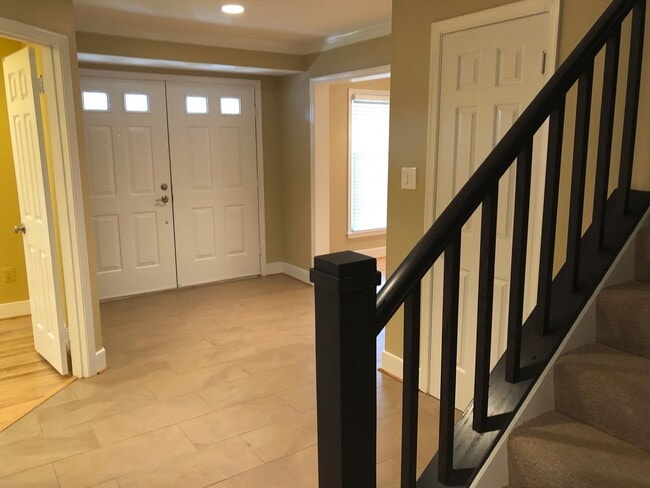 945 Willowleaf Way in Rockville, MD - Building Photo - Building Photo