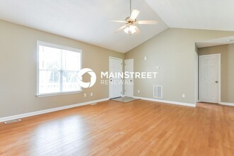 99 S Ledford Dr in Clayton, NC - Building Photo - Building Photo