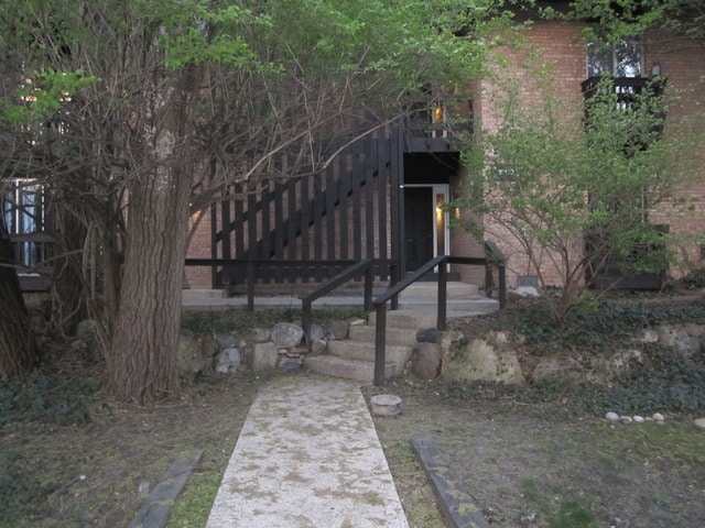 property at 1609 Maple Terrace