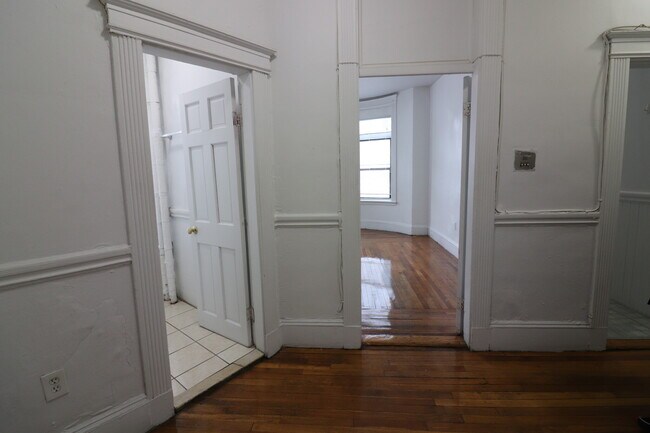 409 Huntington Ave in Boston, MA - Building Photo - Building Photo