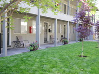 Jack Scott Apartments in Chico, CA - Building Photo - Building Photo