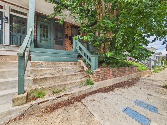property at 1912 Parkwood Ave