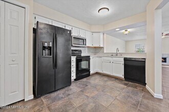 361 Sherry Dr in Atlantic Beach, FL - Building Photo - Building Photo