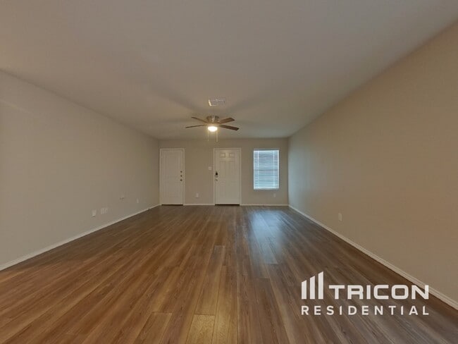 1617 Daunton Dr in Crandall, TX - Building Photo - Building Photo