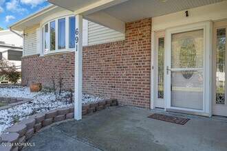 691 Sussex Ct in Toms River, NJ - Building Photo - Building Photo