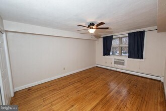 231 Sharpless St-Unit -2D in West Chester, PA - Building Photo - Building Photo