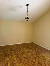 1390 Hialeah Dr, Unit A in Las Vegas, NV - Building Photo - Building Photo