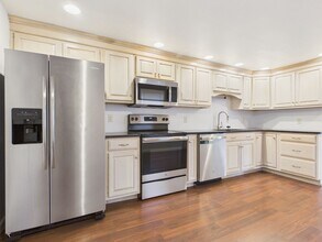 221 N Spring St in Middletown, PA - Building Photo - Building Photo