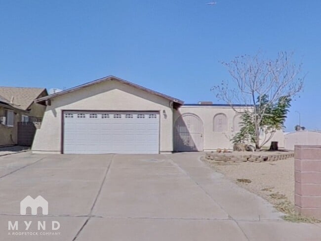 property at 425 E Rolly St