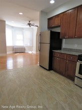 5029 Cedar Ave in Philadelphia, PA - Foto de edificio - Building Photo