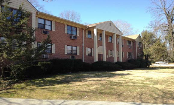 534 Church Rd in Elkins Park, PA - Foto de edificio