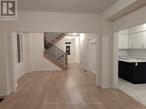 1279 Davis Lp in Innisfil, ON - Building Photo - Building Photo