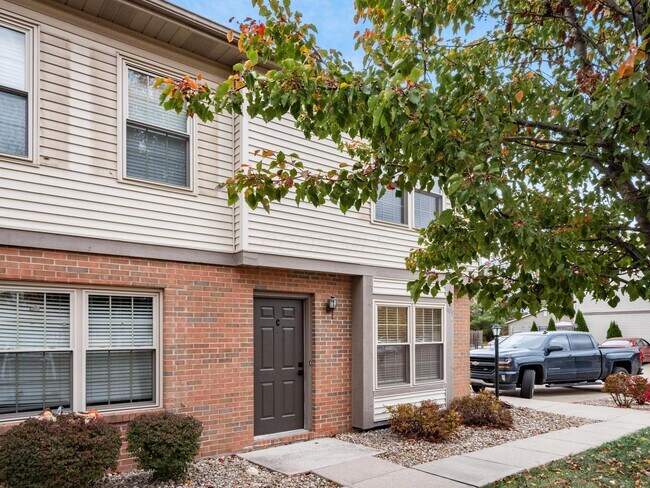 629 Pebble Pl Dr in Delaware, OH - Building Photo - Building Photo