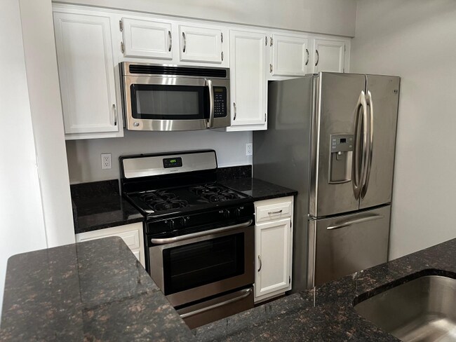 8941 Town Center Cir in Upper Marlboro, MD - Foto de edificio - Building Photo