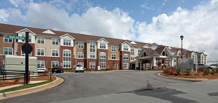 Atria Oakridge in Raleigh, NC - Building Photo - Building Photo