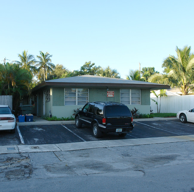 1634 NE 4th Pl in Fort Lauderdale, FL - Building Photo - Building Photo