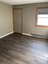 934-934 Iowa Ave in Wisconsin Dells, WI - Foto de edificio - Building Photo