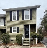 99 Falcon Crest Dr in Greenville, SC - Building Photo