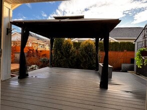 3647 Vermont Pl in Campbell River, BC - Building Photo - Building Photo