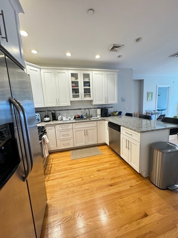 387 W Broadway in Boston, MA - Building Photo - Building Photo