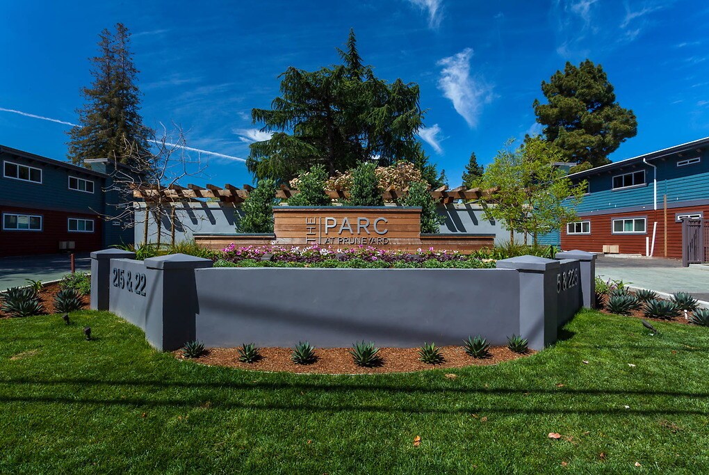 The Parc at Pruneyard in Campbell, CA - Building Photo