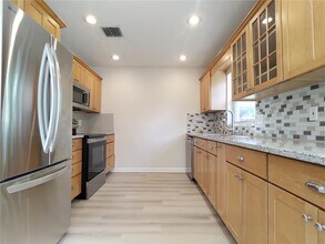 516 Ellsworth St in Altamonte Springs, FL - Building Photo - Building Photo