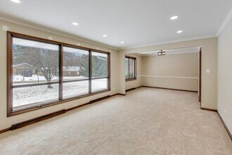 12111 68th Ct in Palos Heights, IL - Building Photo - Building Photo